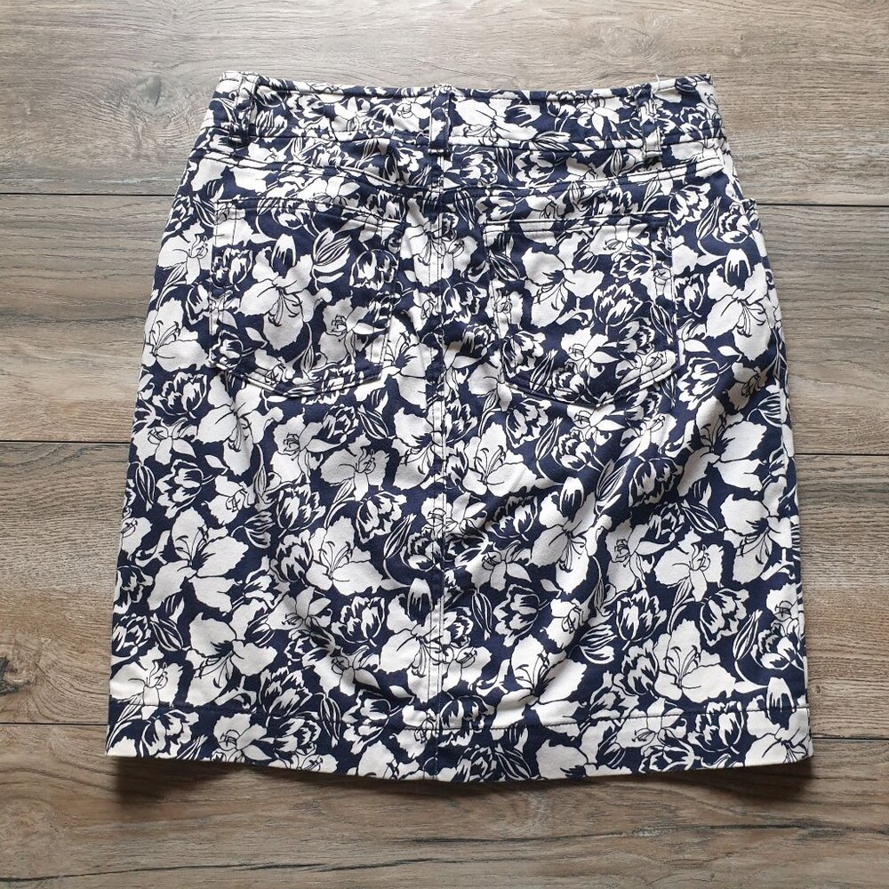 Chaps Women Floral Print Skirt Size 4 Blue White 28 In Waist Casual Fashion - Picture 5 of 5